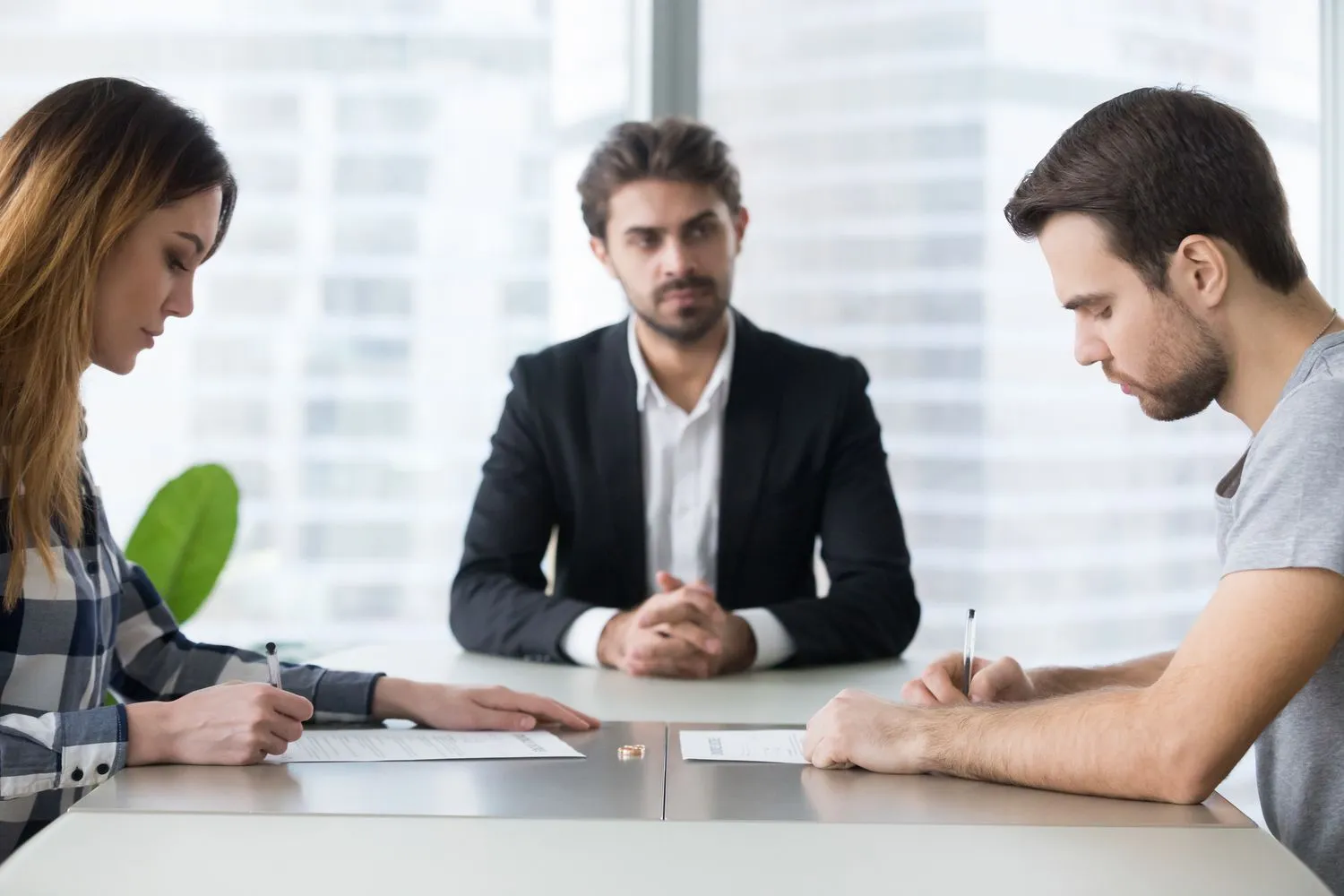 How EH Mediation Guides Couples Toward Fair and Balanced Outcomes Staveley