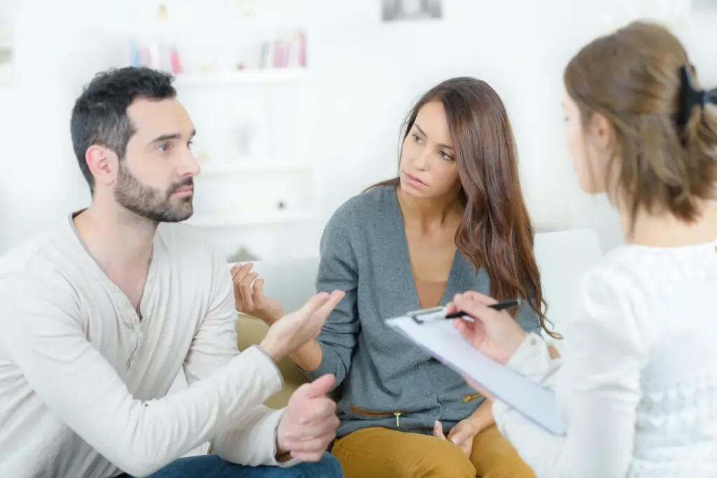 Avoiding Common Pitfalls: Lessons from Experienced Mediators Staveley